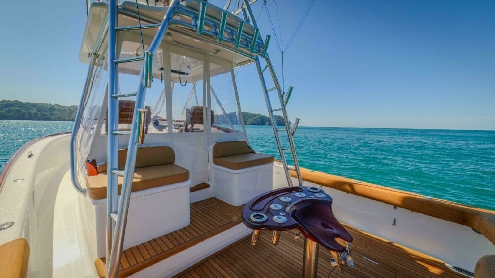 2024 Maverick Yachts Costa Rica 36 Walkaround- GAME ON- Cockpit