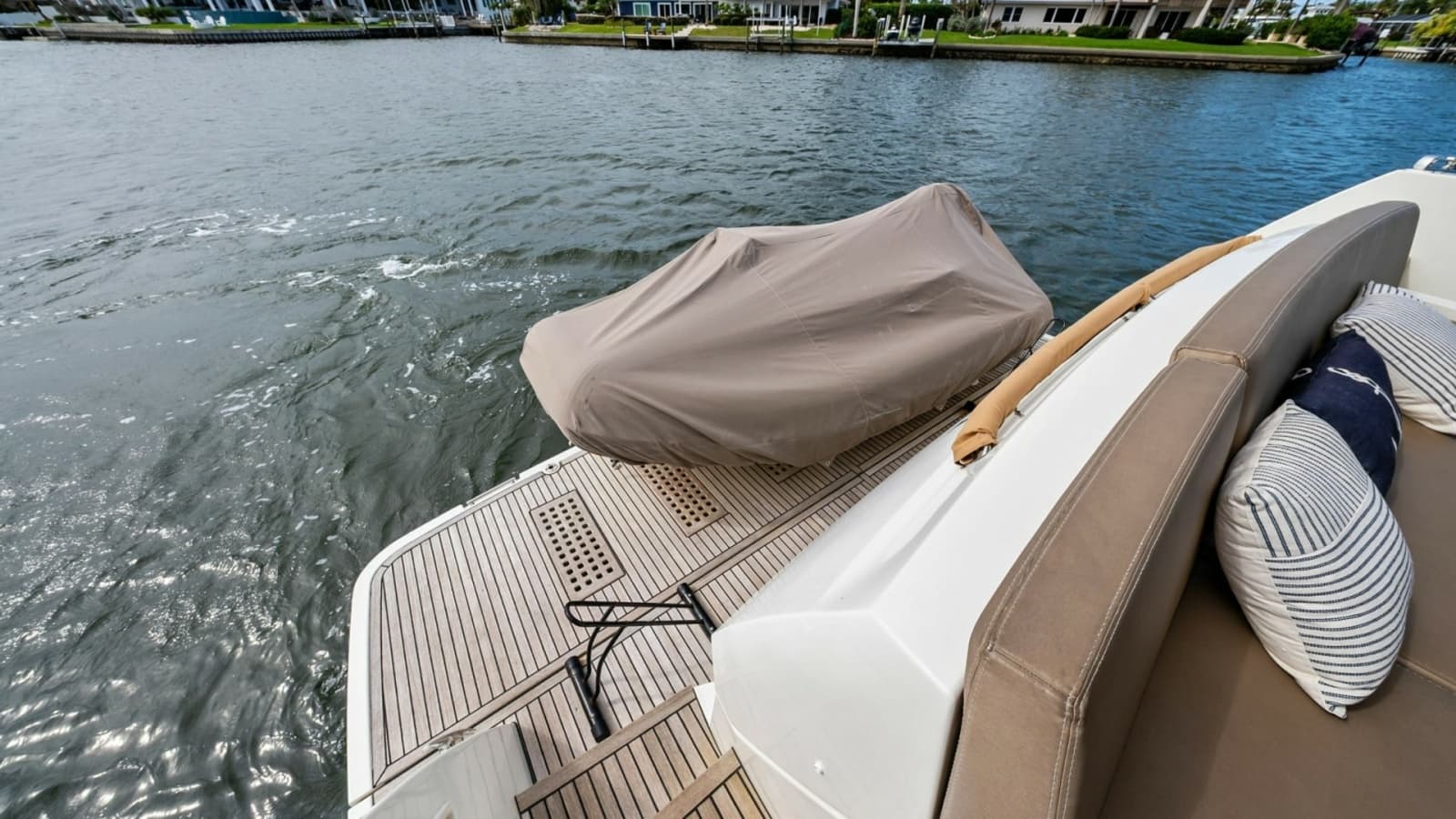 2015 Prestige 550 'Legacy'