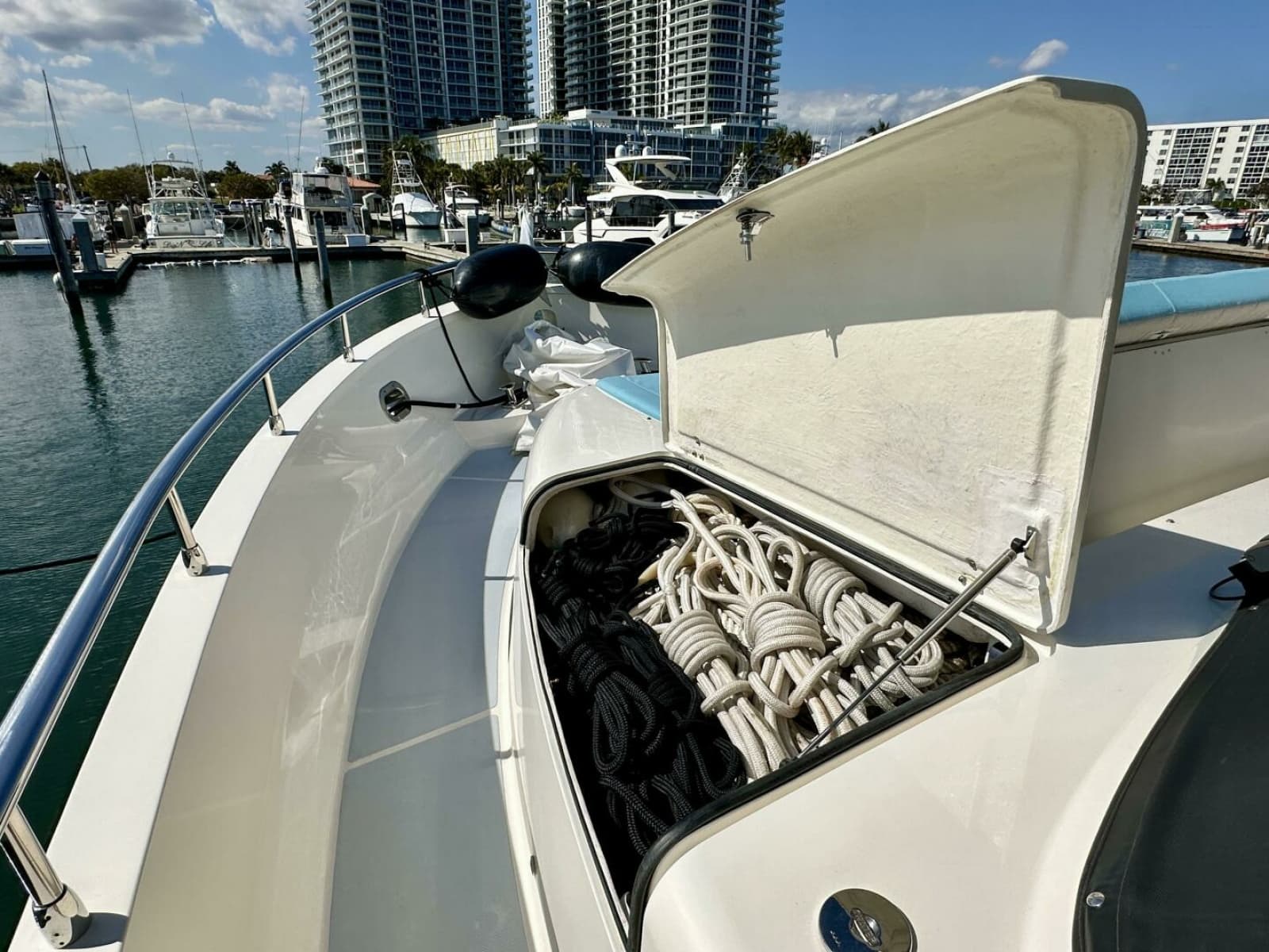 Outer Reef 62 SOUTH  PAWS - Exterior Bow Storage