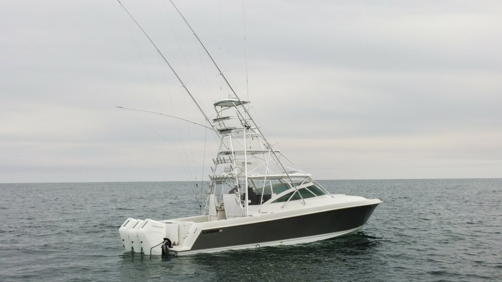 2011 Contender 40 Express
