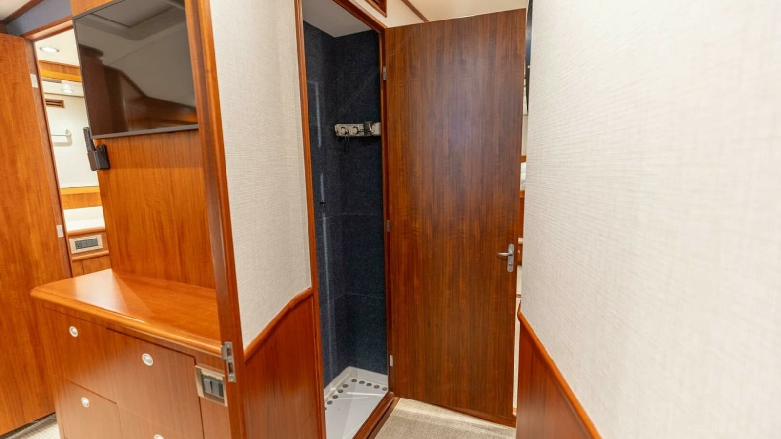 2006 Jim Smith 68 Convertible- Companionway/ Rod Storage