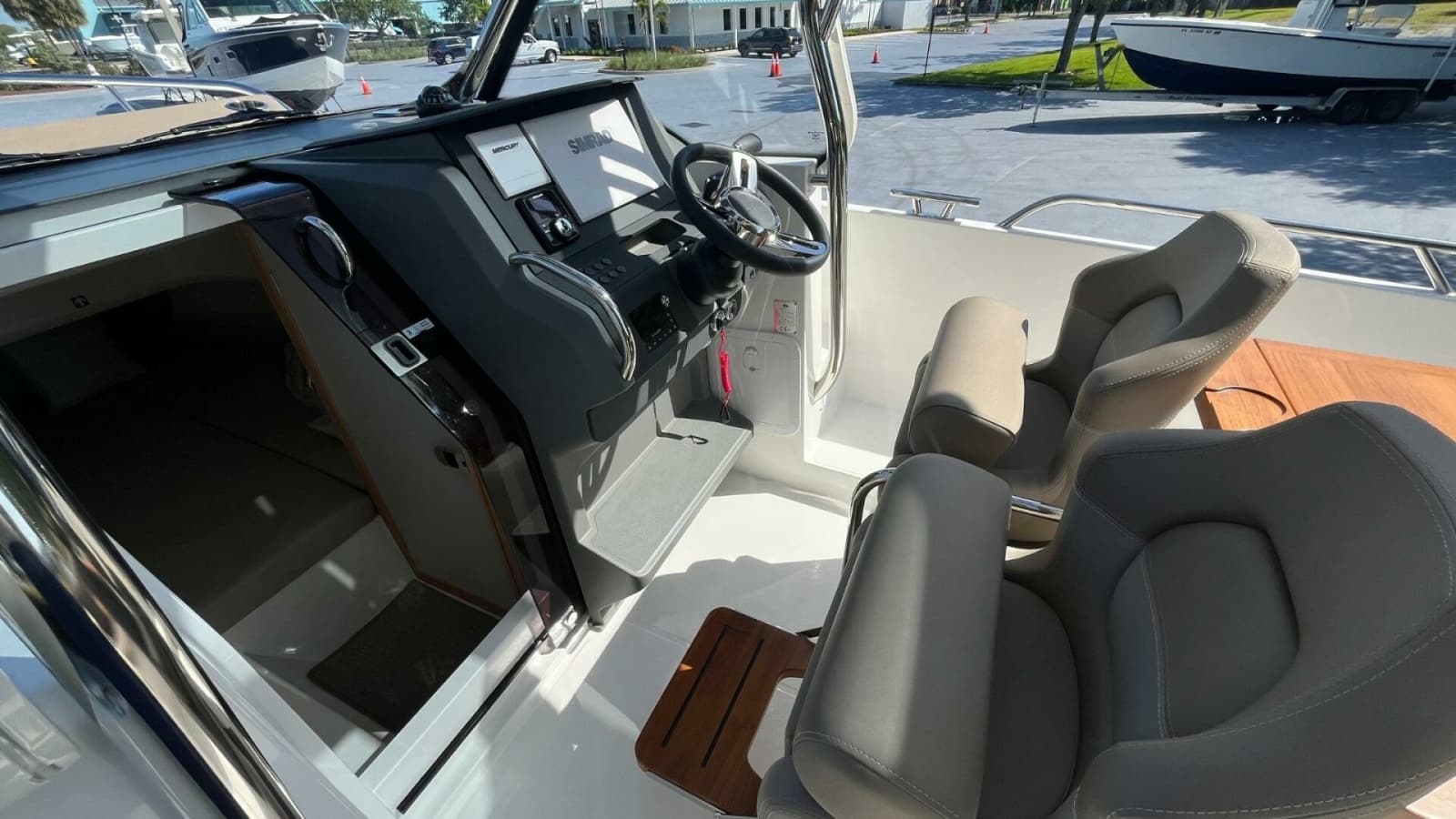 2024 Nimbus Tender 8