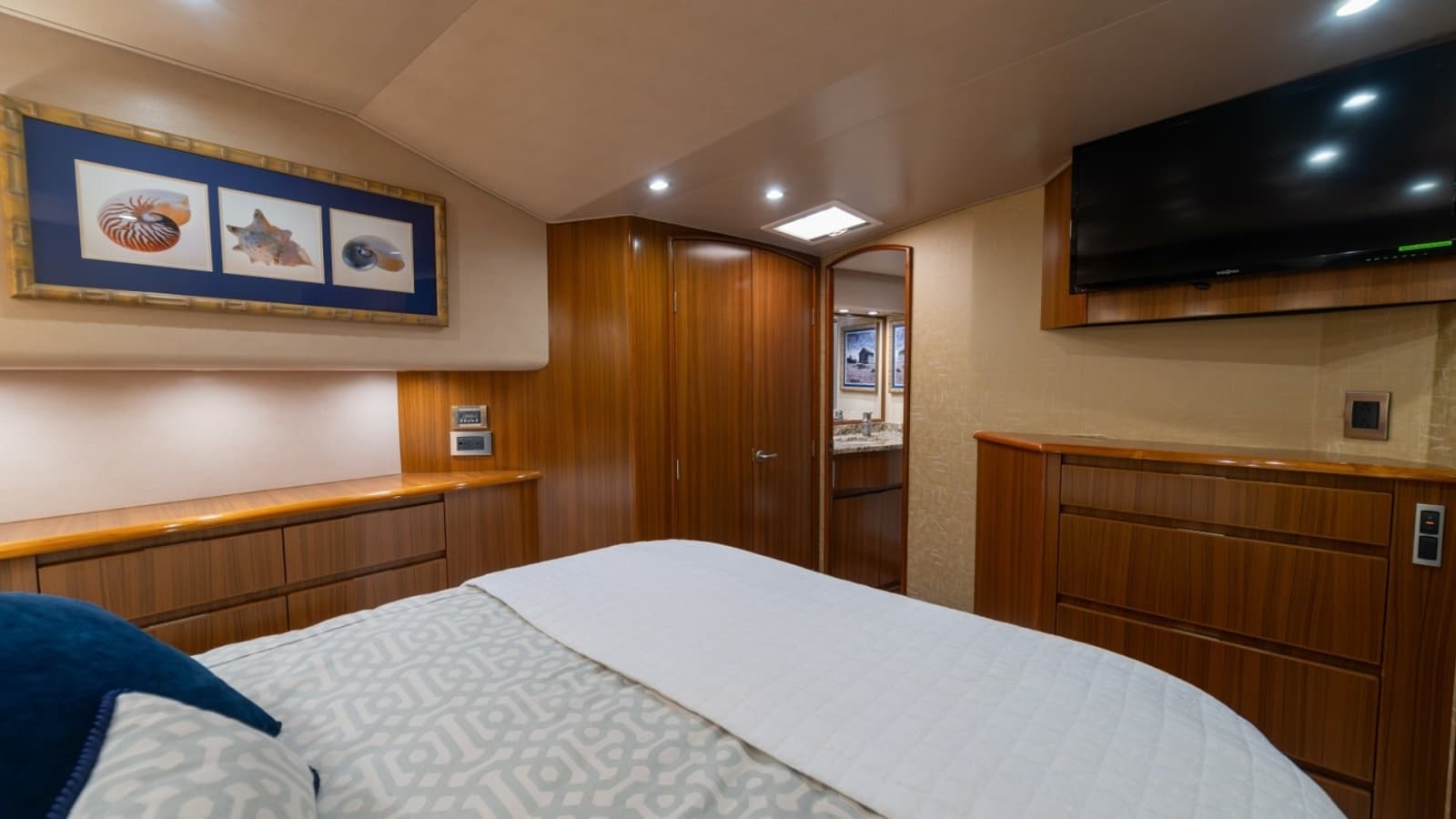 60 Viking Convertible 2012 "Contango"