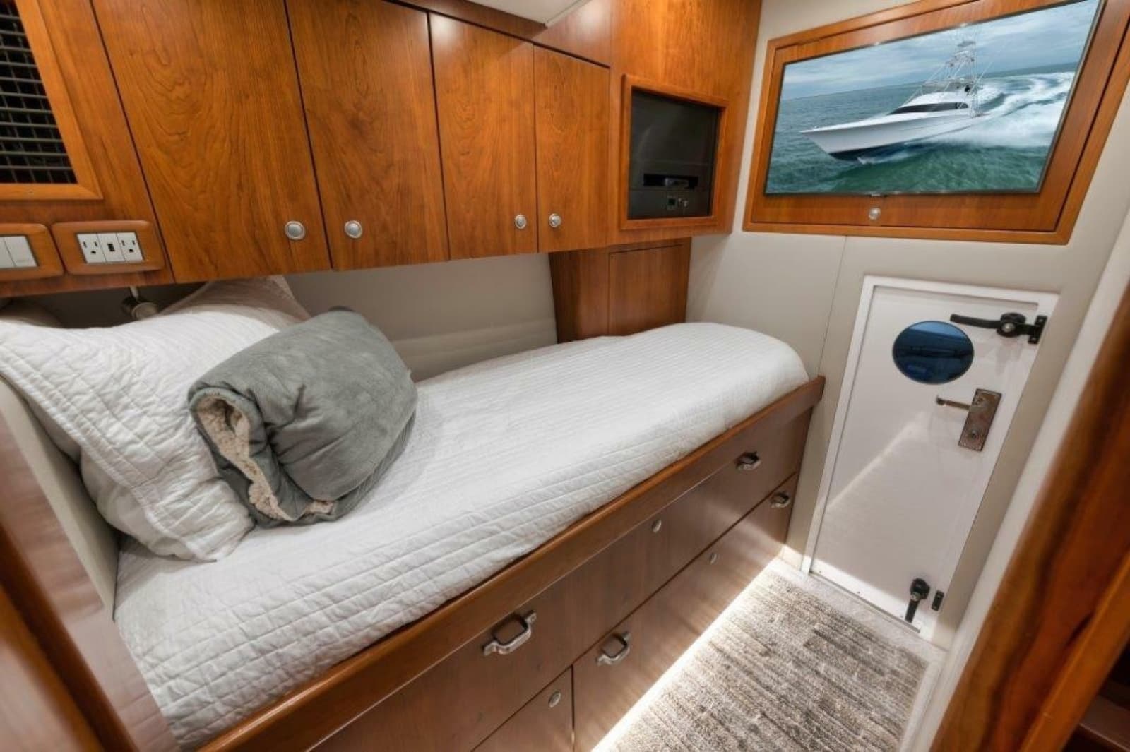 Sculley Custom Carolina 66 - Let It Ride - Stateroom
