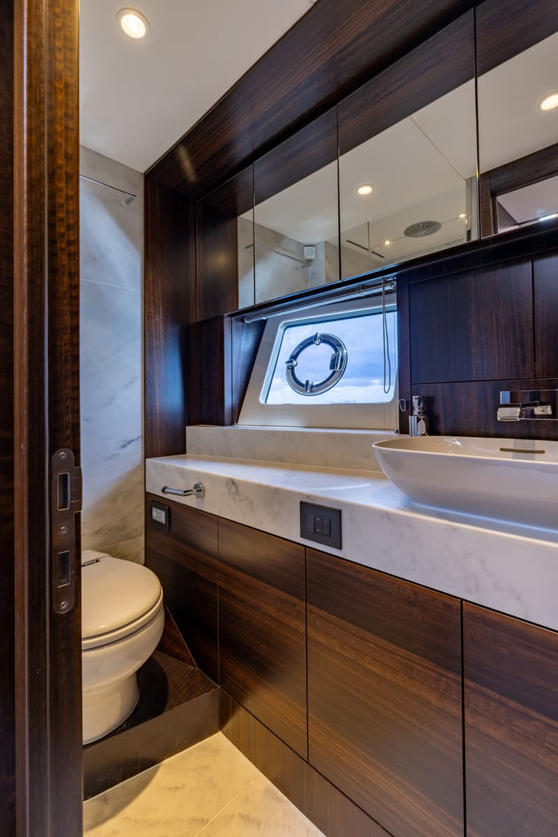 2022 Sunseeker Manhattan 68