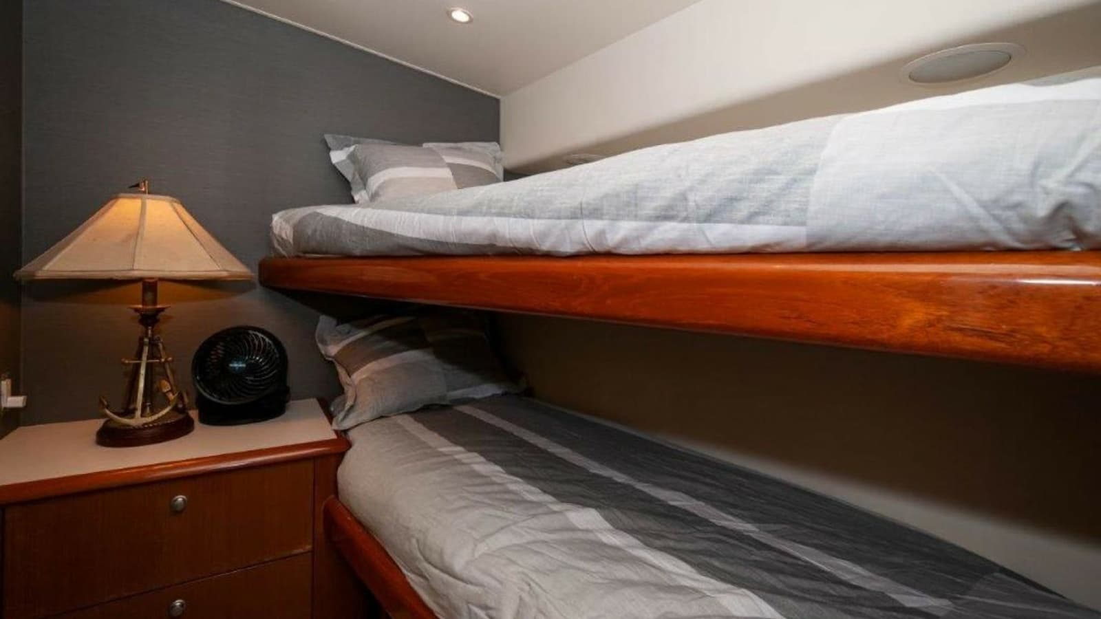2001 61 Viking Convertible Ellie B Bunk Room