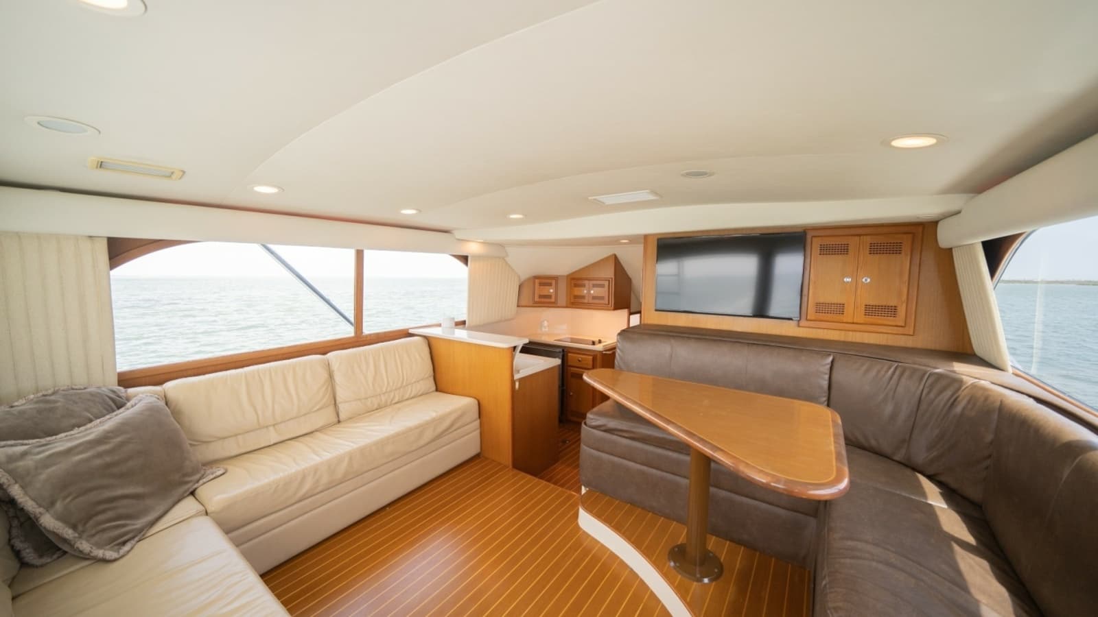 2002 Cabo 43 Convertible