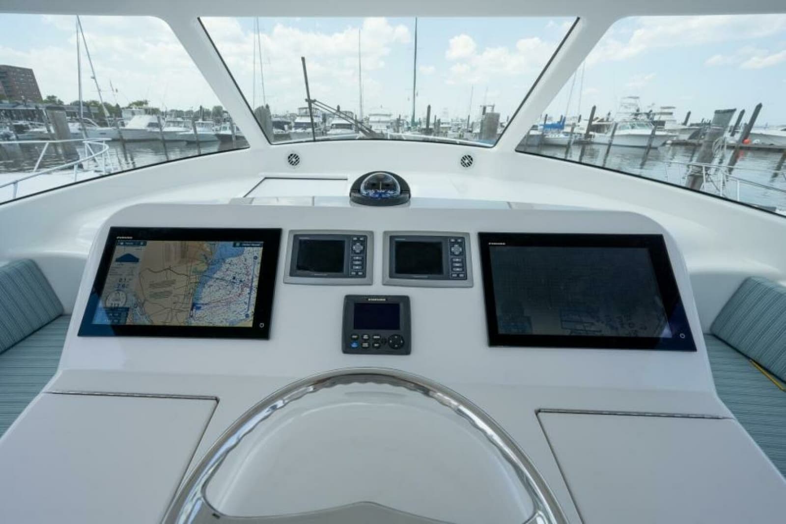 Viking 42 - Drop'Em - Helm