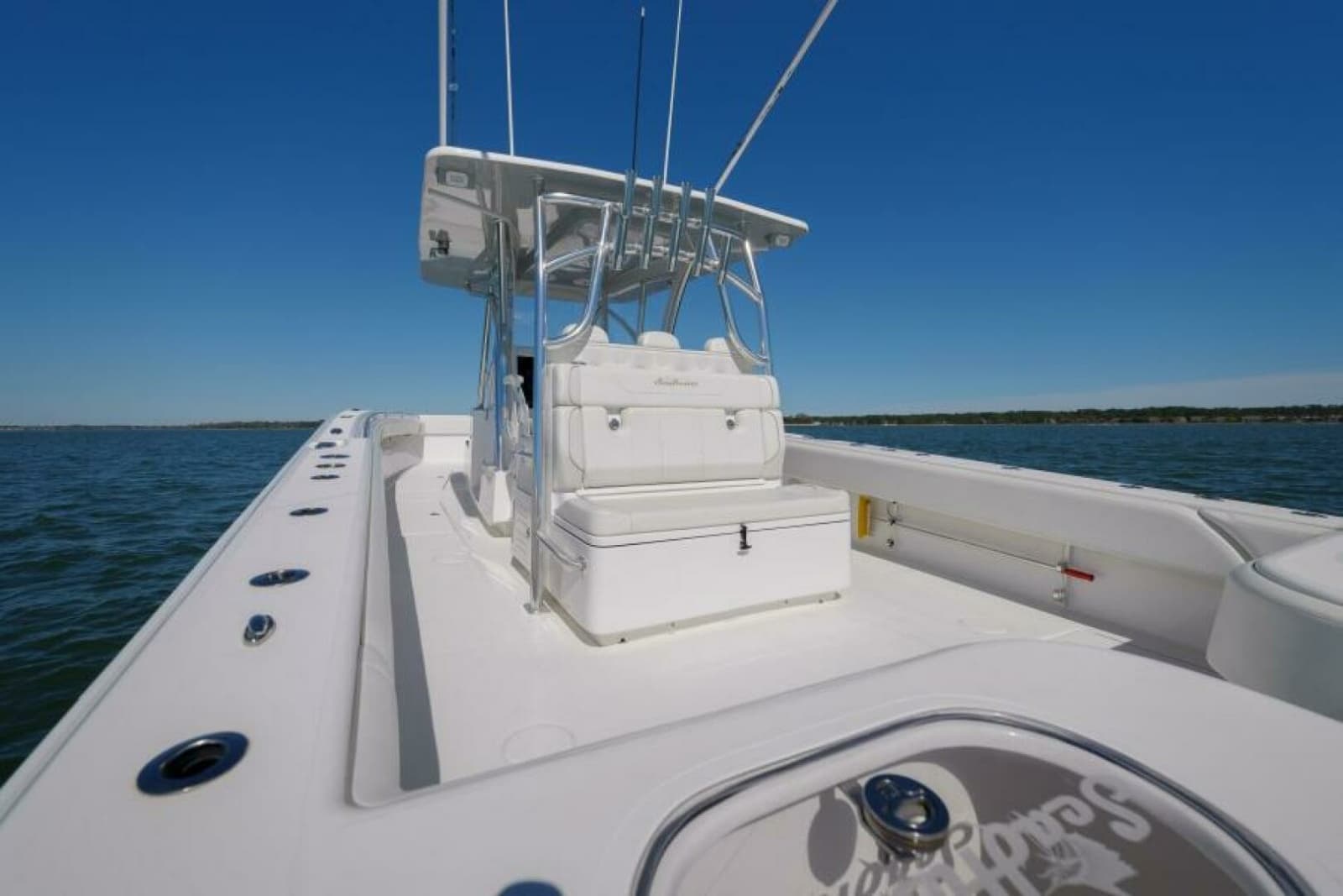 SeaHunter 38 Reel Escape- Bow Seating
