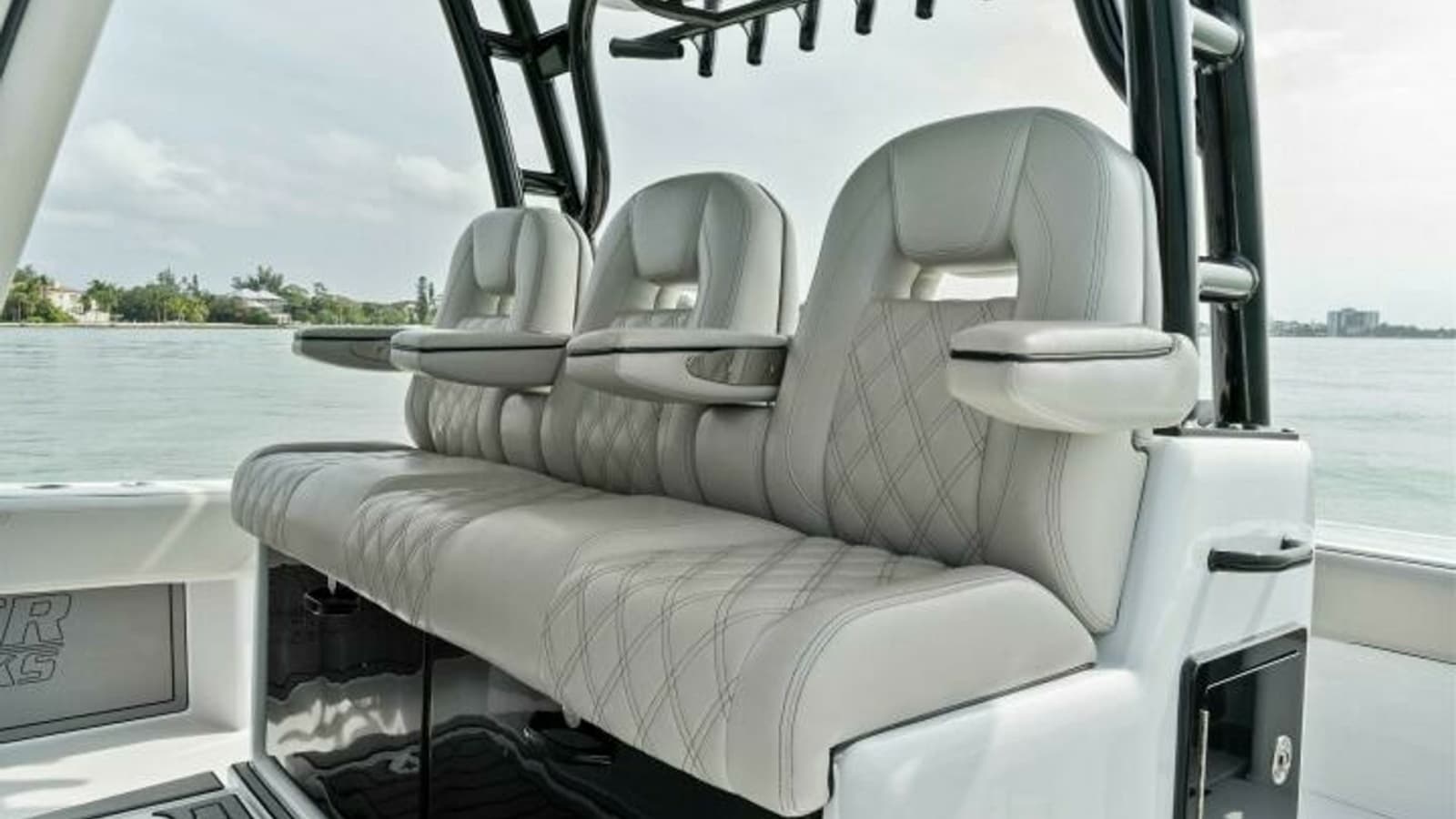 2022 Barker Boatworks 40 HPC