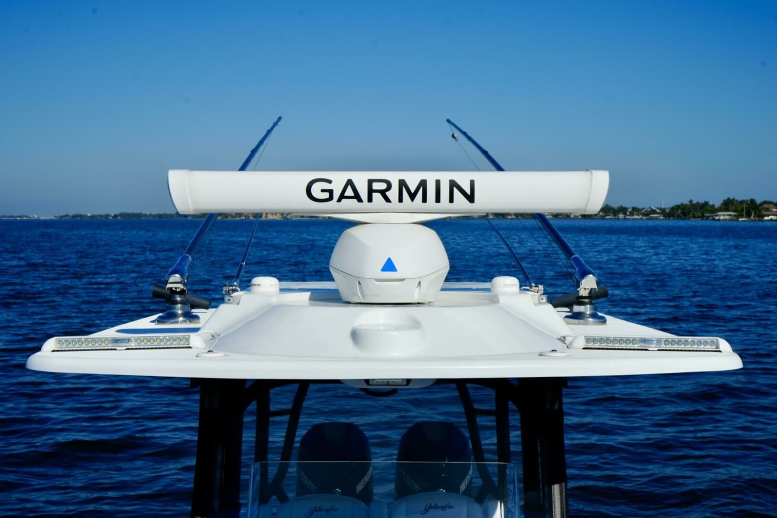 Yellowfin 32 Luhn 32- Garmin and Outriggers