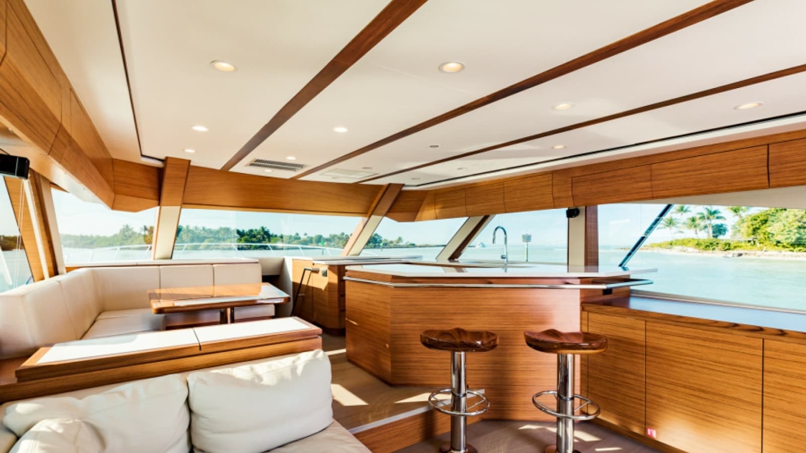 2020 Bertram 61 Convertible "SINE METU" - Spacious Interior Salon with Bar