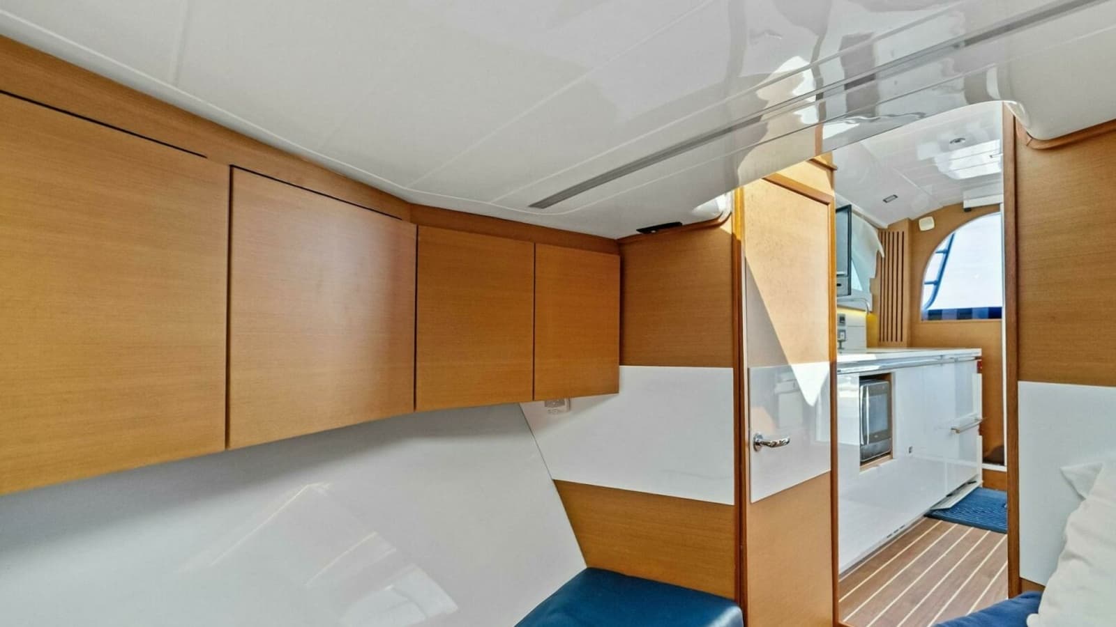 2017 Bertram 35 Flybridge