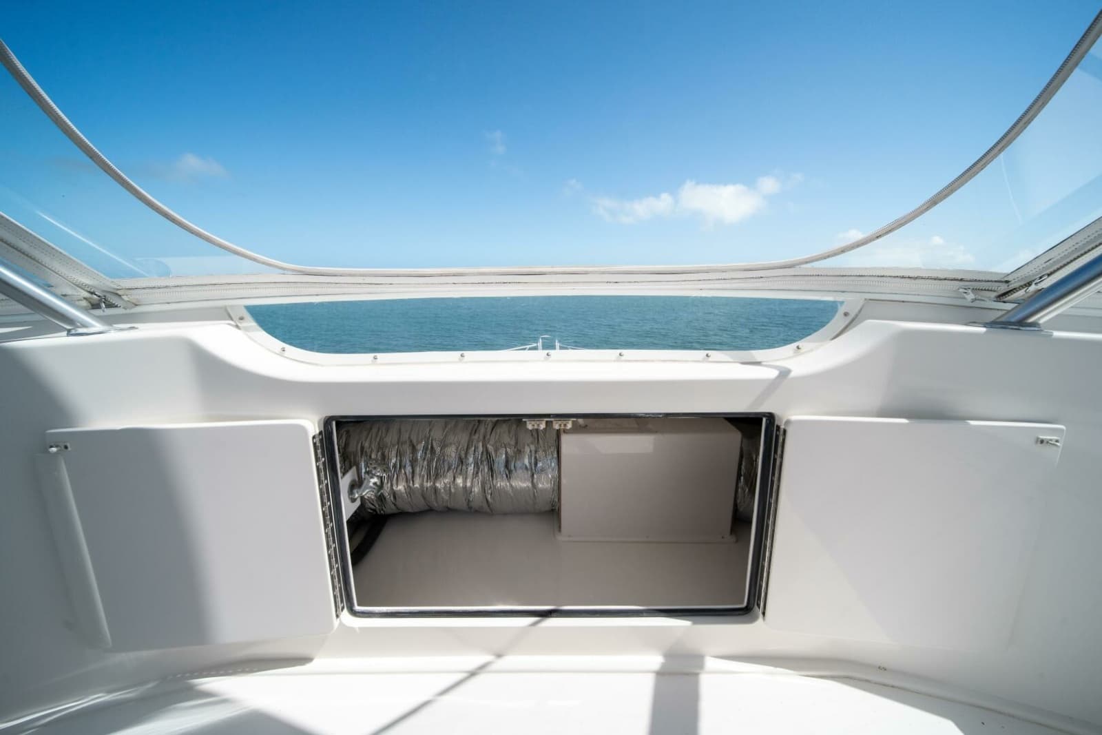 2006 Viking 52 Convertible
