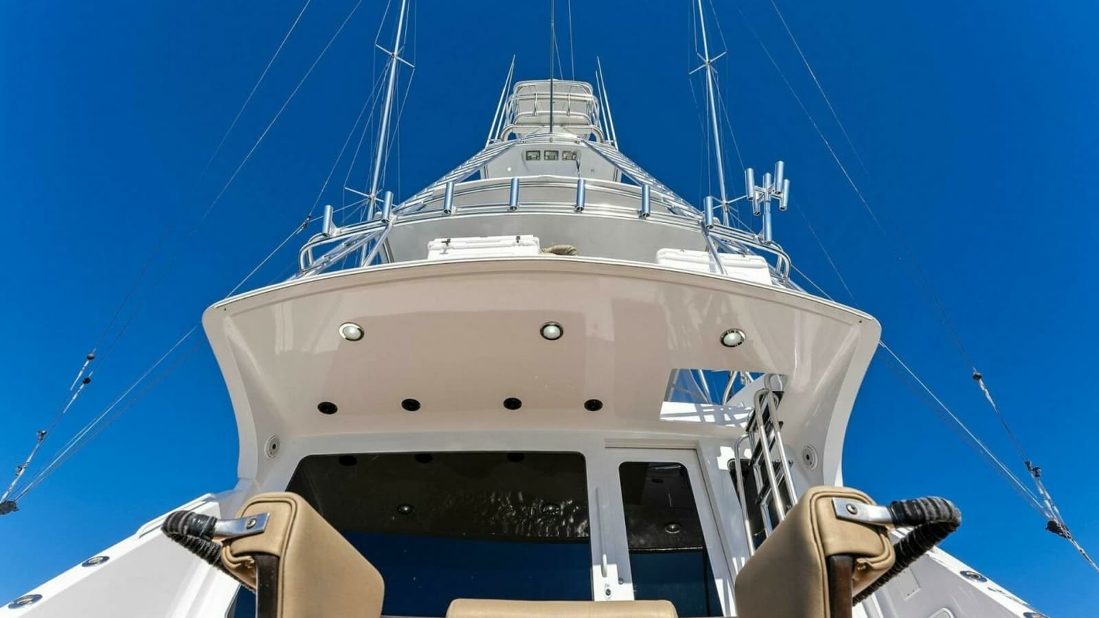 2007 Hatteras 64 Convertible CHUPACABRA Tower and Aft Deck View