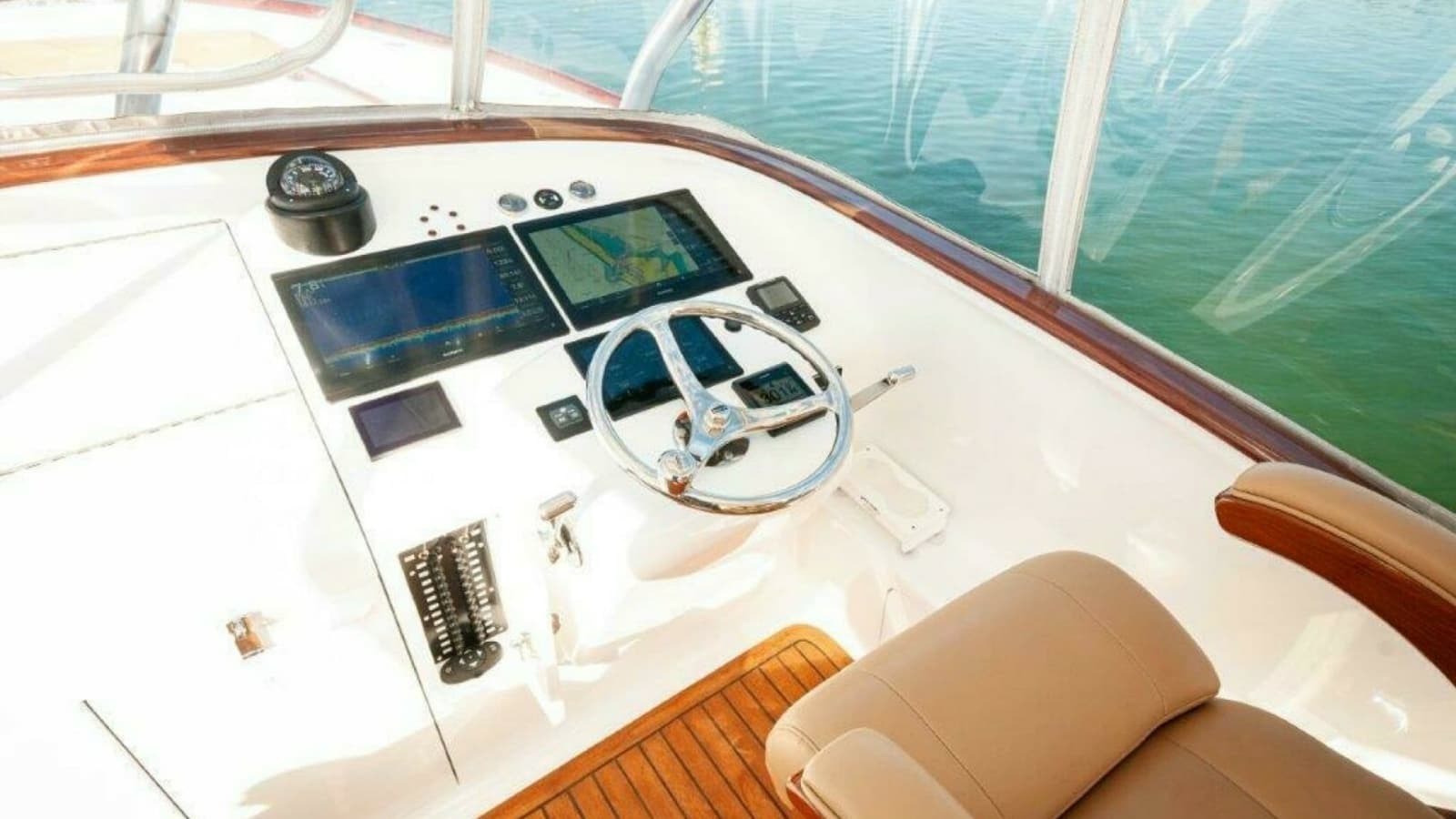 2024 Maverick Yachts Costa Rica 36 Walkaround- GAME ON- Helm