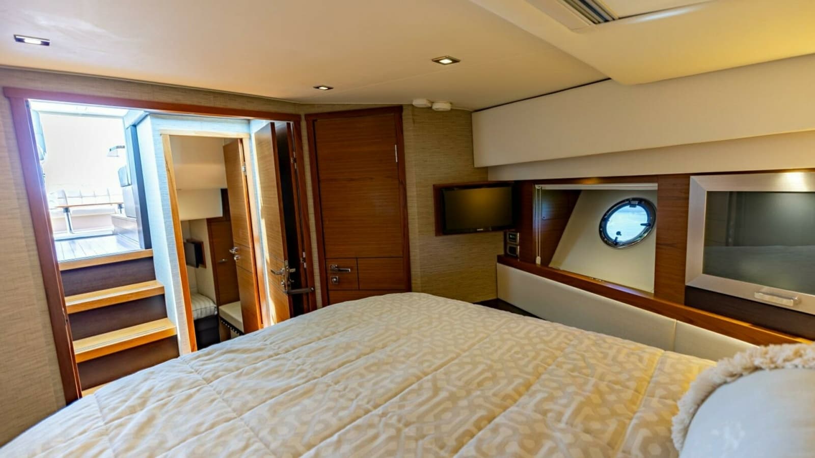 2015 Tiara Yachts 44 Coupe- SILVER LINING- Master Stateroom
