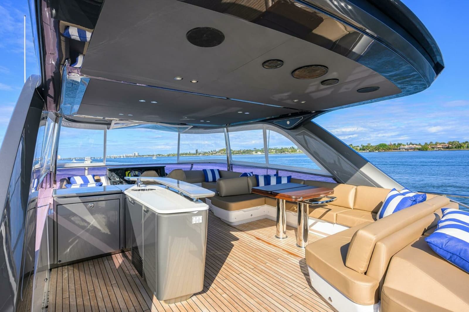 Princess Y78 - Janie II - Bridge Deck