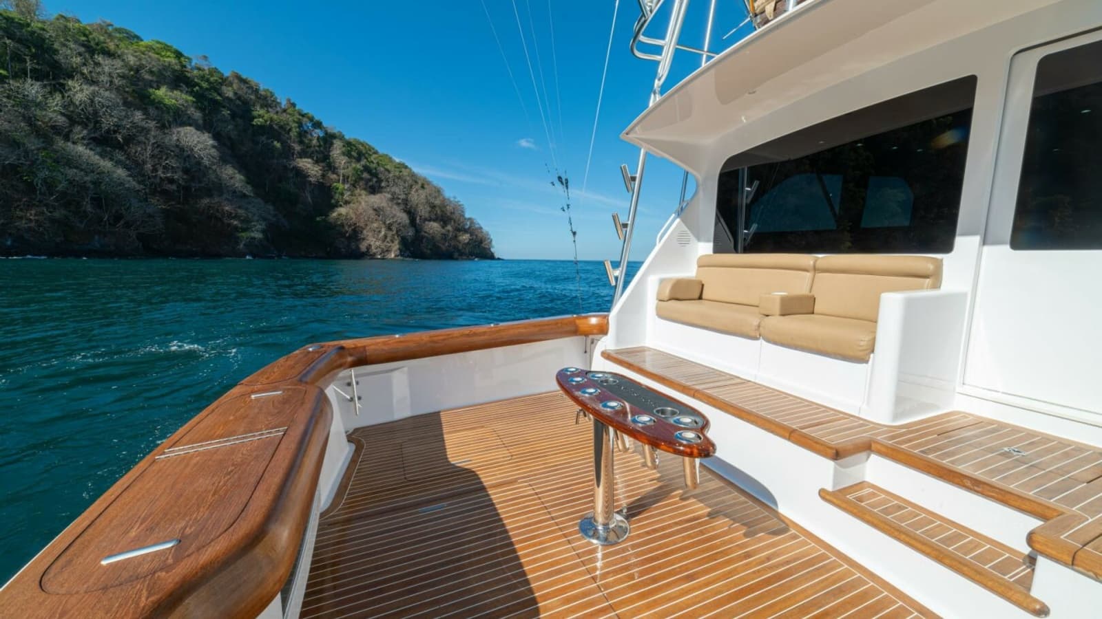 2006 Viking 56 "Scandaloso"
