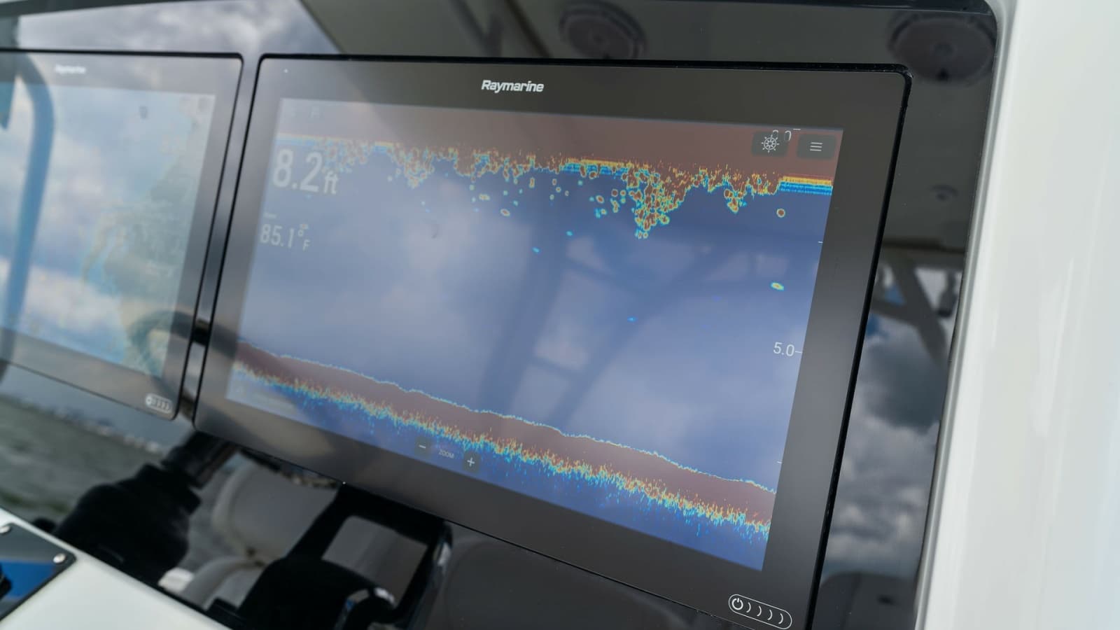 Helm Electronics Display Panel