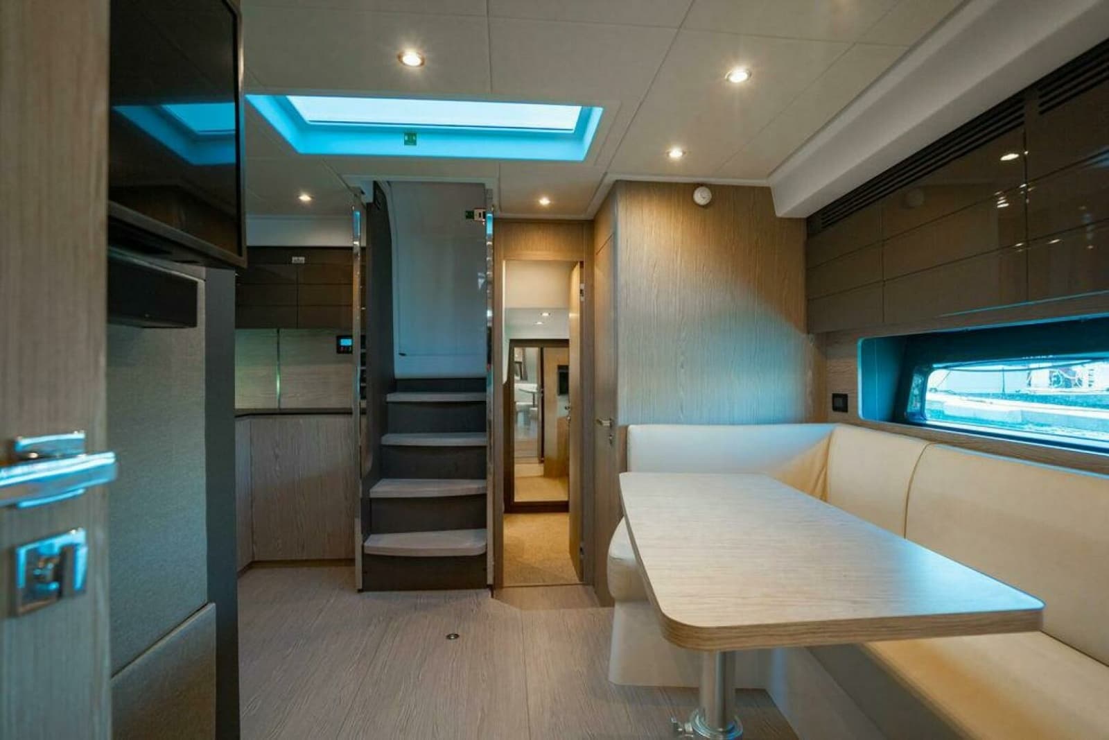 Azimut Atlantis 45 - Relax Josephine - Cabin, Dinette