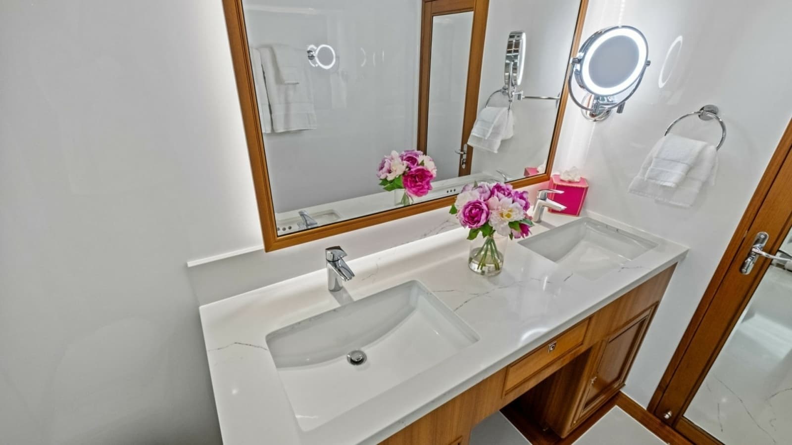 2024 Marlow 90 V - Artemis II