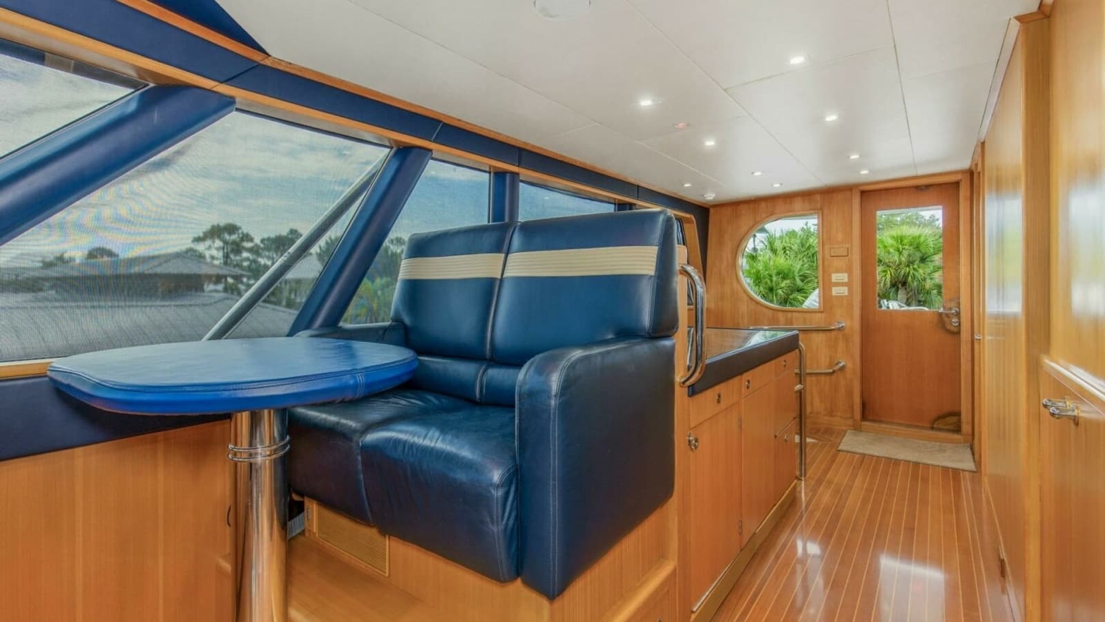 1989 116' Feadship "Boss"- Bridge