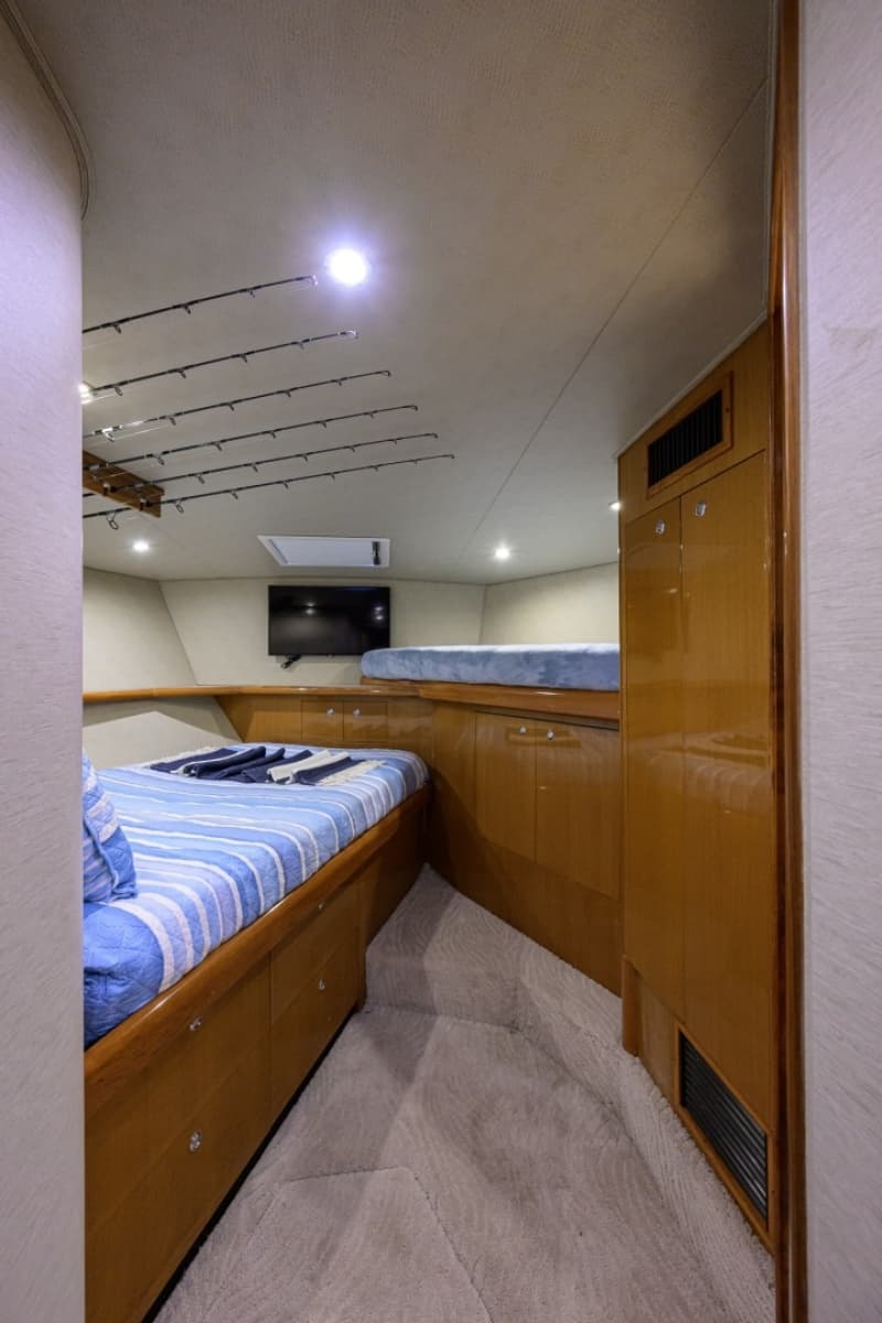 2002 Viking 61 Convertible