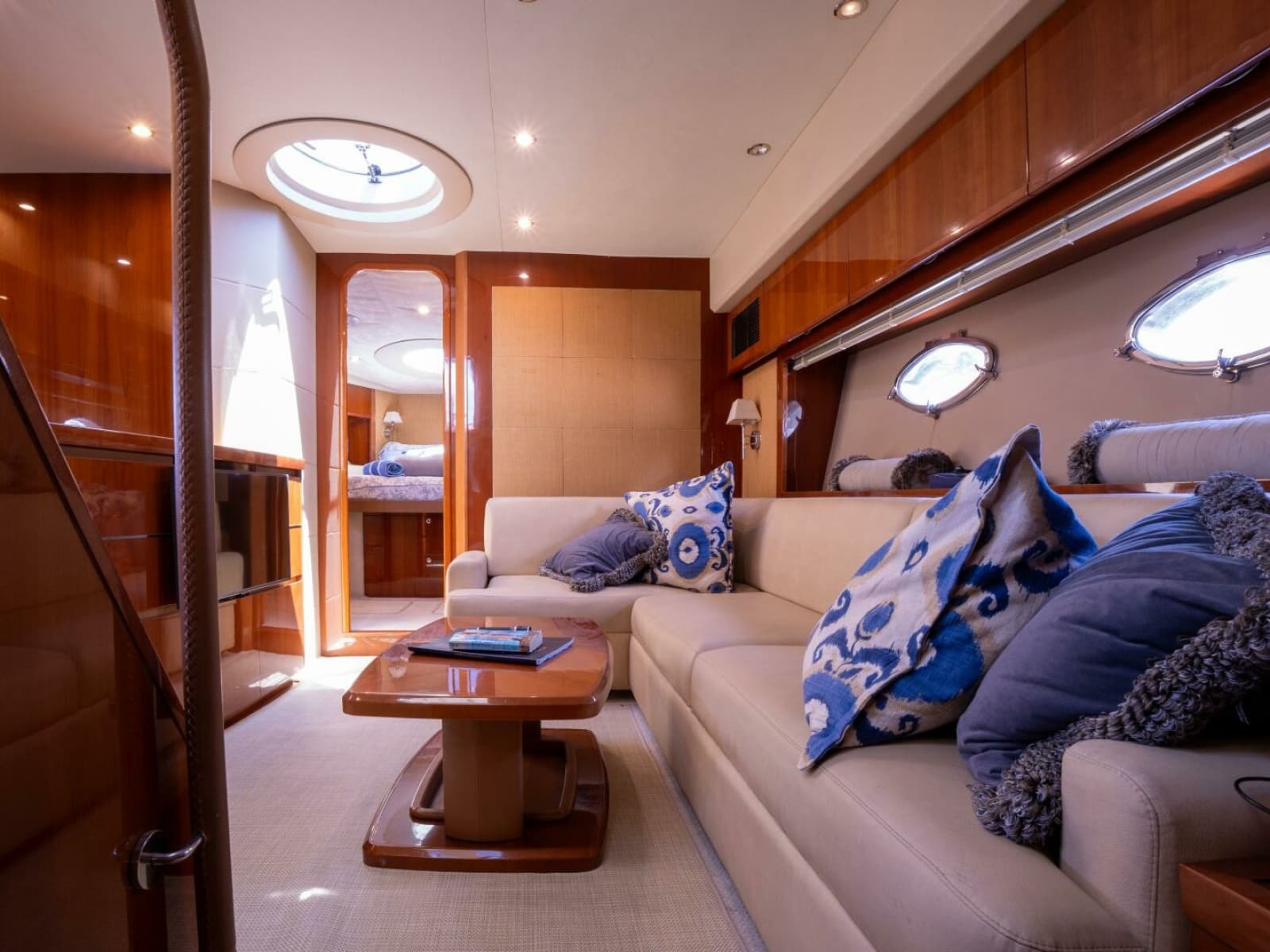 2008 Princess V53