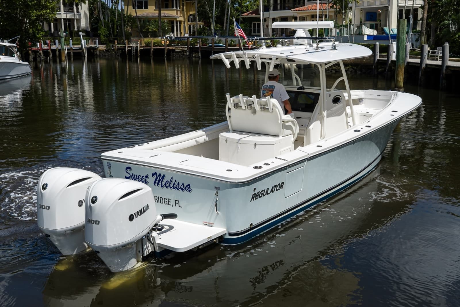 Regulator 31- Sweet Melissa - Exterior profile
