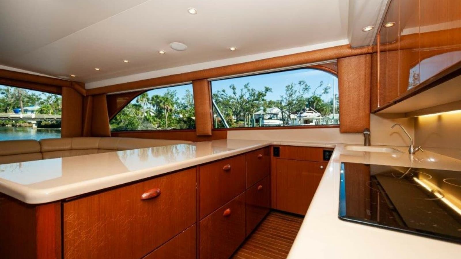 2001 61 Viking Convertible Ellie B Galley