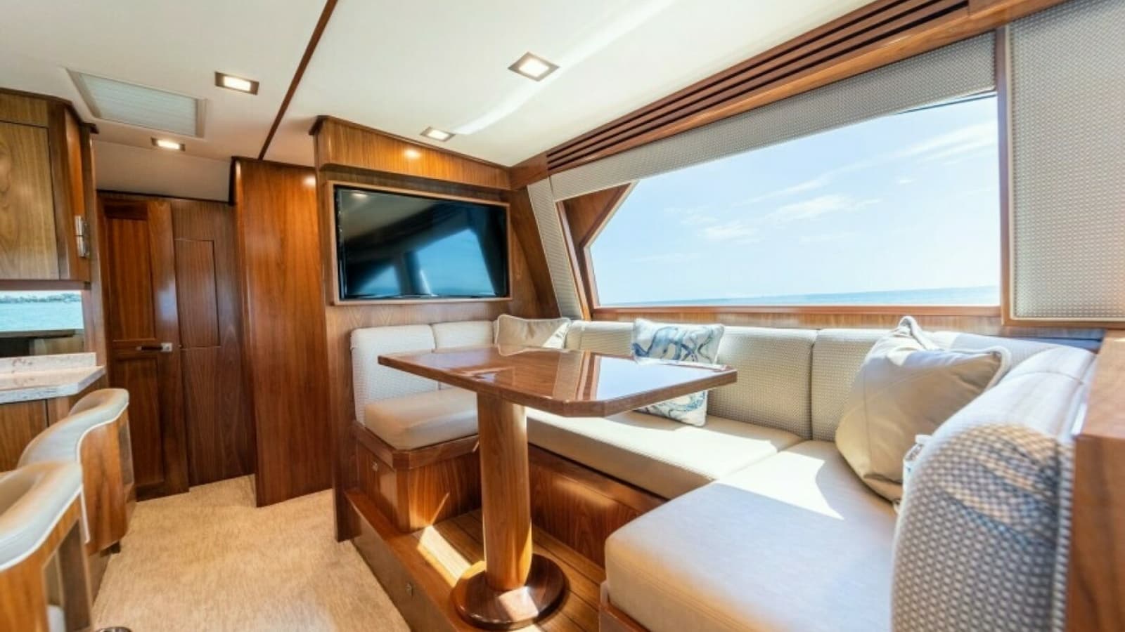 2018 Viking 72 Convertible - Wrapped Up