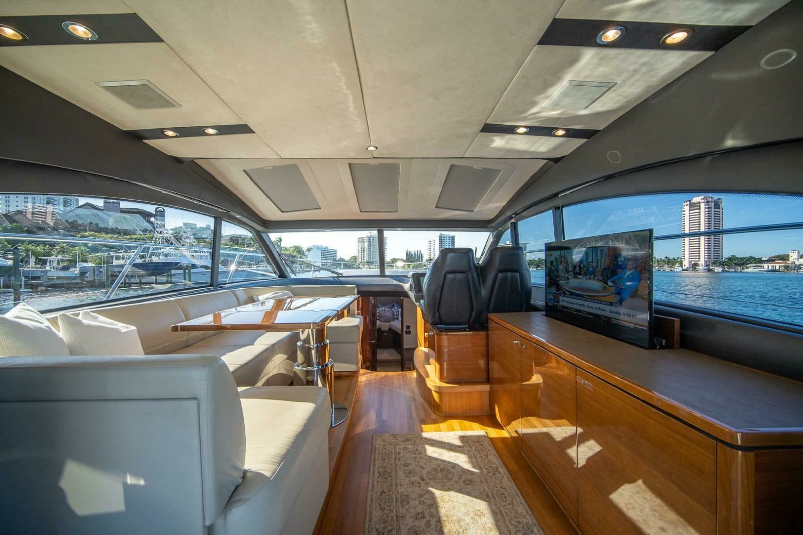 2016 Princess V48