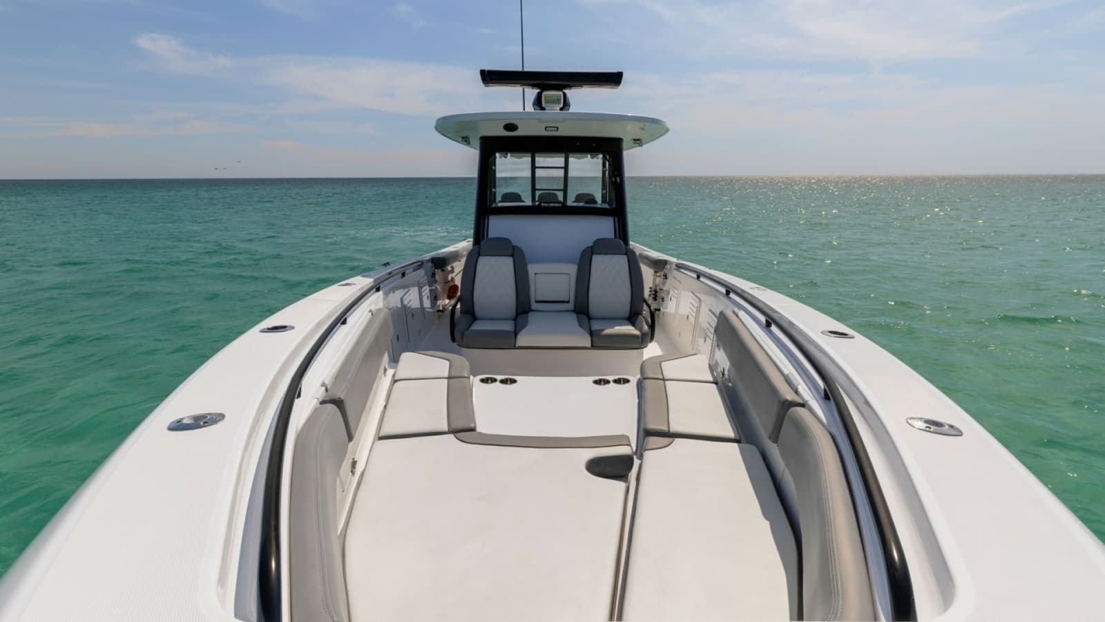 2023 Everglades 365 CC-