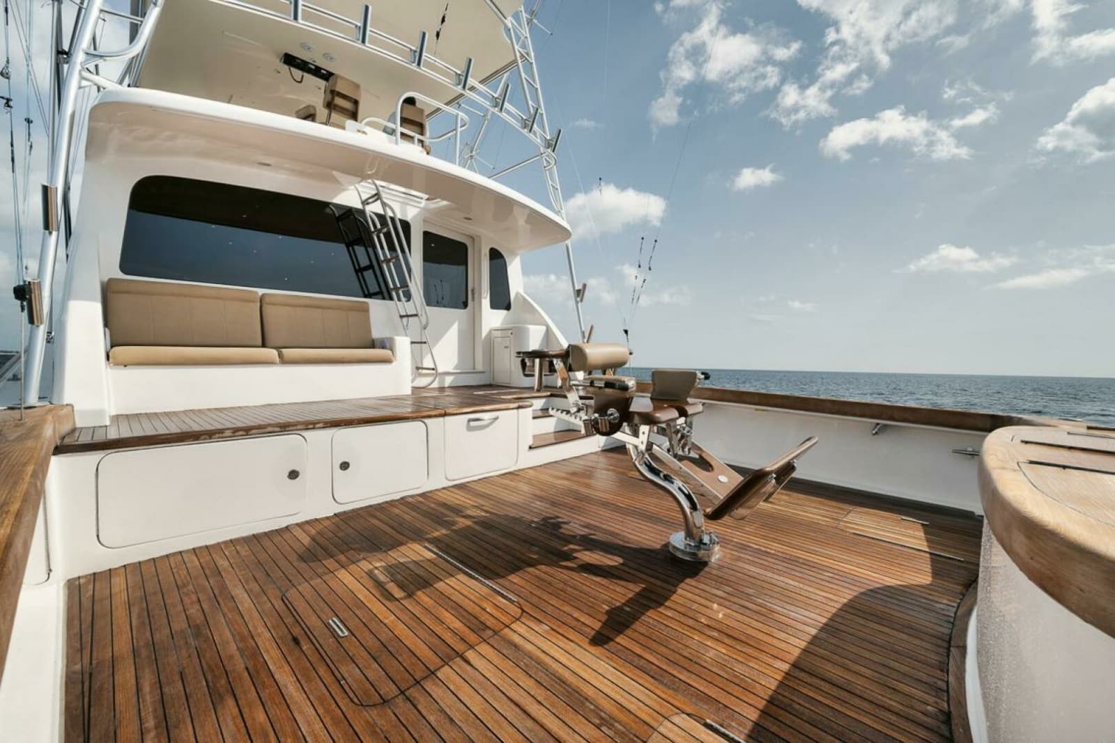 Ocean 73 UNCONQUERED - Cockpit