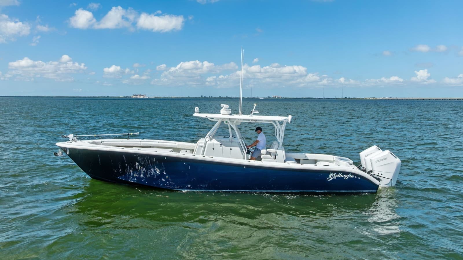 Side Profile of 39 Center Console