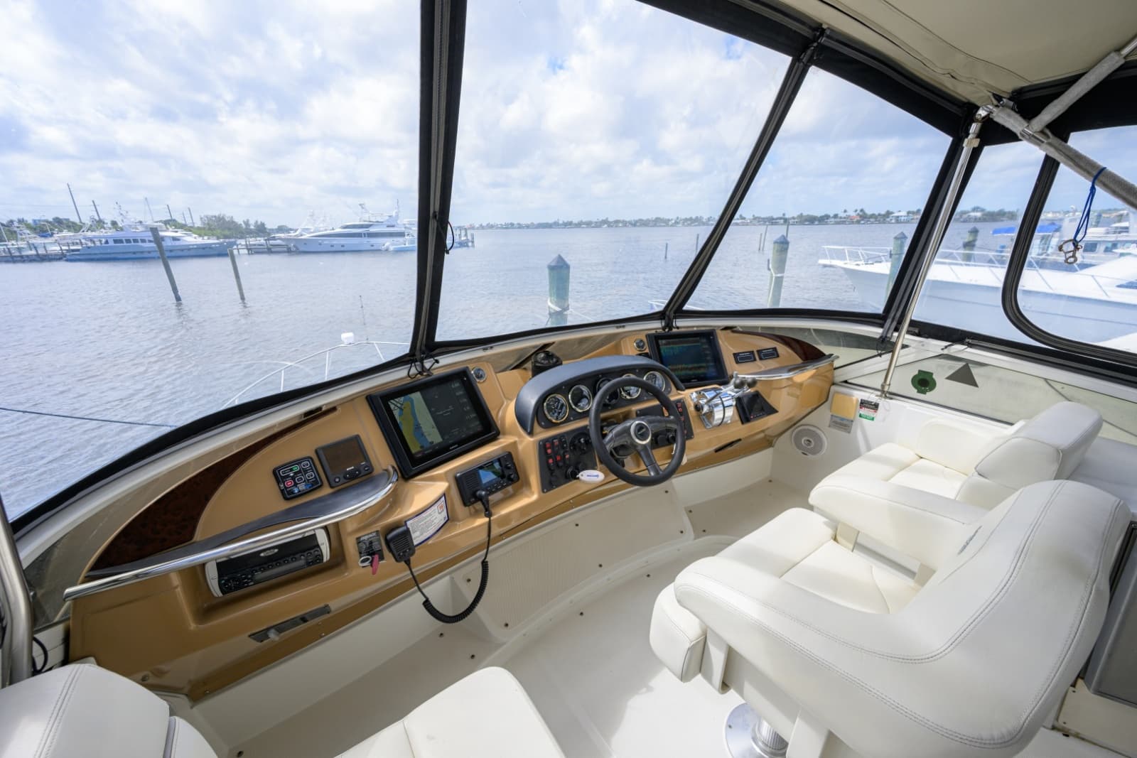 Carver 444 - Great Adventure
