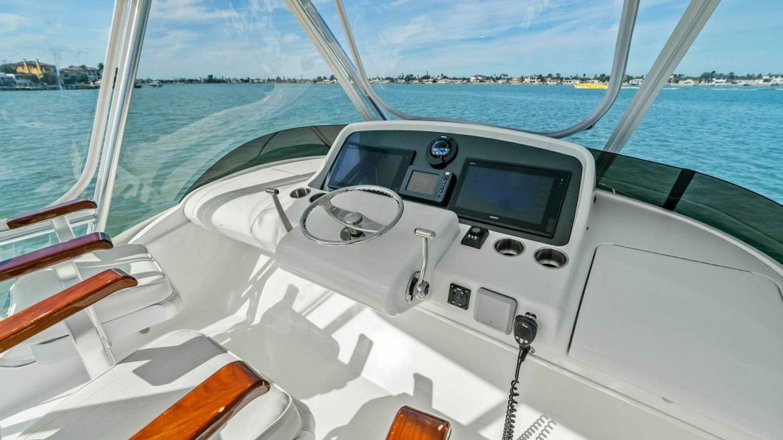 2017 Bertram 35 Flybridge