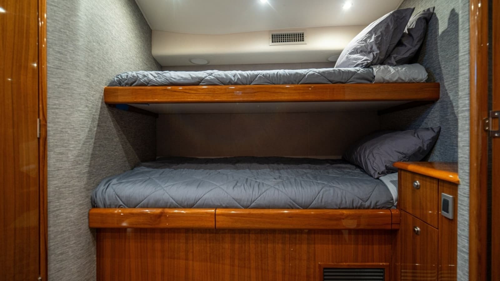 2023 Viking 46 Billfish