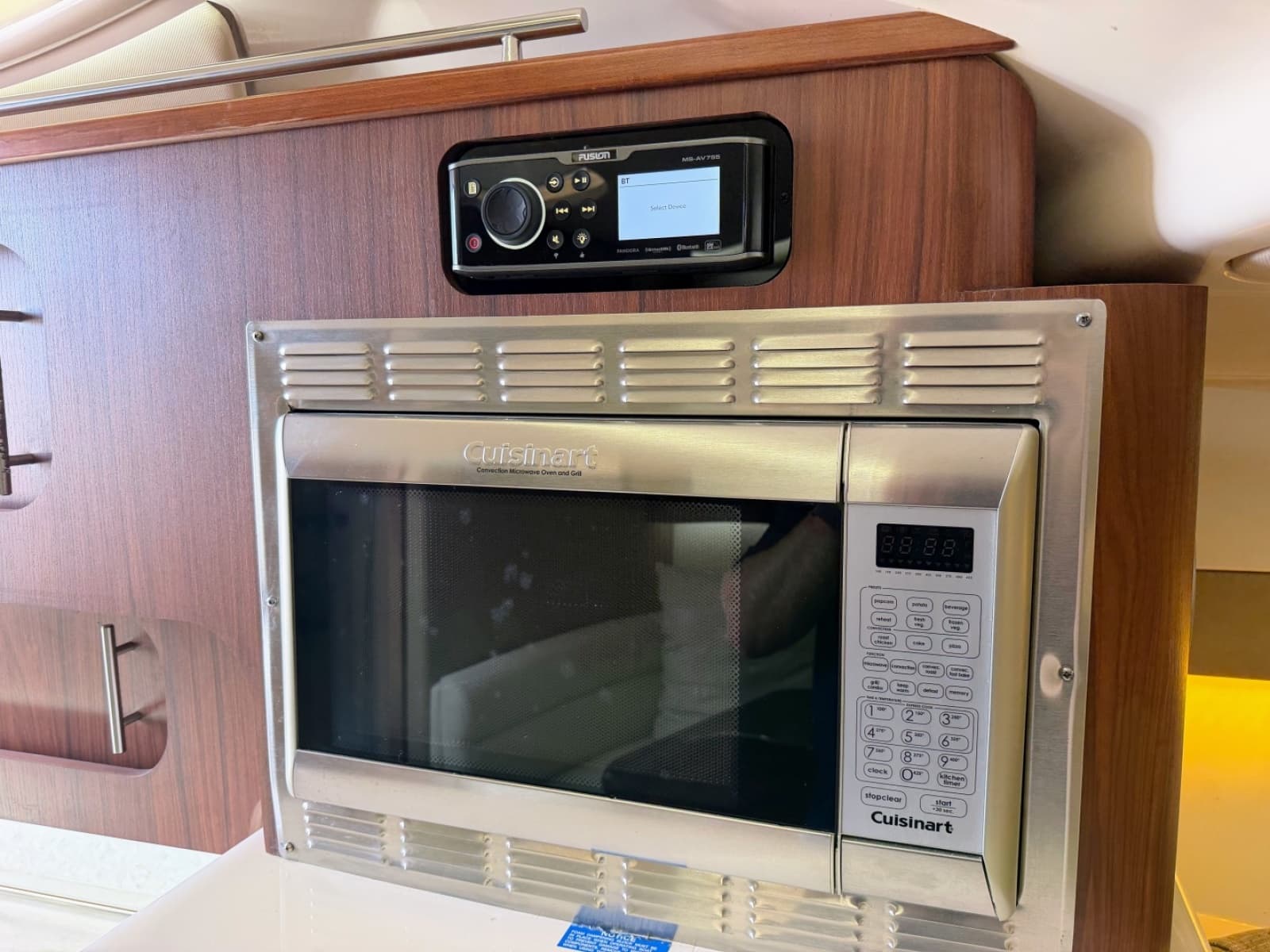 Grady White 37 - TRIPLE NET - Cabin