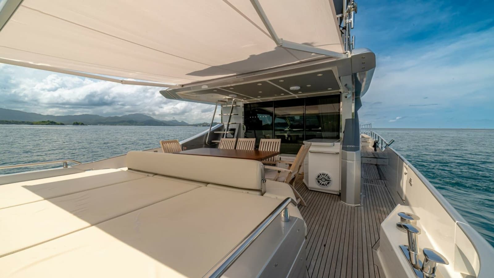 2017 Azimut 77 "Carpe Diem"