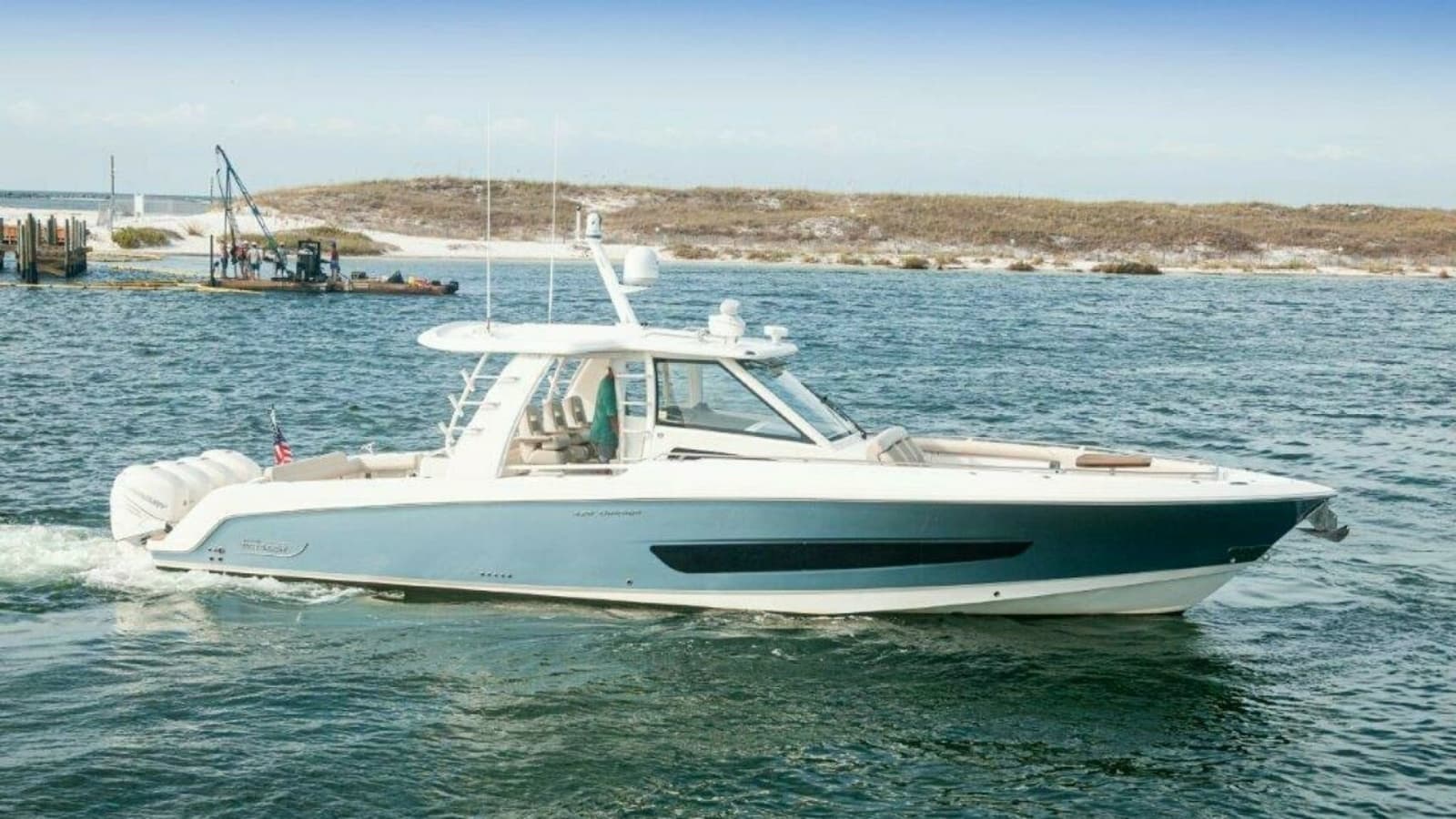 2018 42 Boston Whaler 420 Outrage The Tyder II Stbd Profile (3)