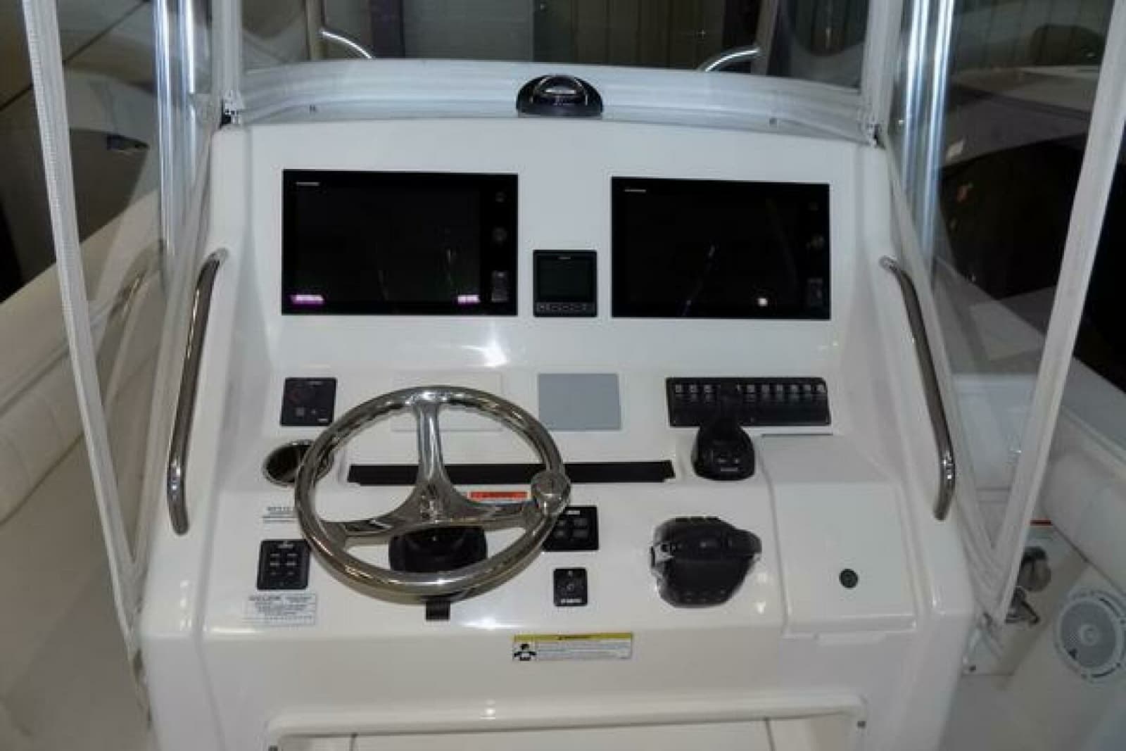 Regulator 34 - WIN PER DAY - Helm Station Electronics