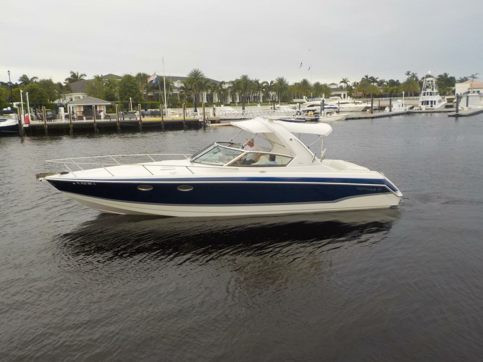 2006 Formula 330 SS