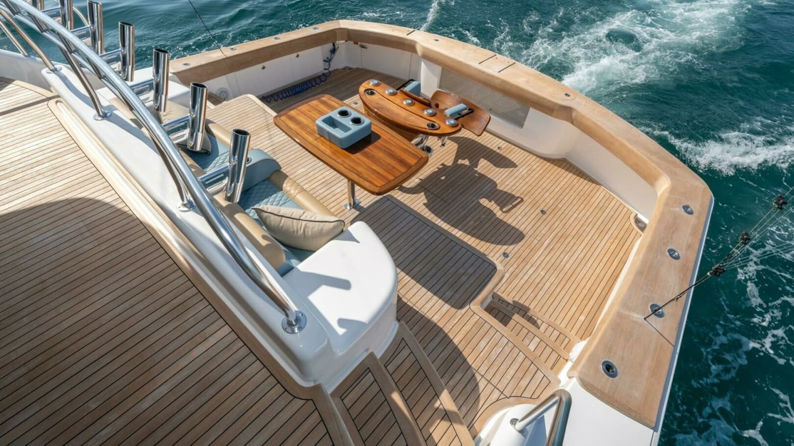 2025 Viking 90C "Zatara" - Cockpit
