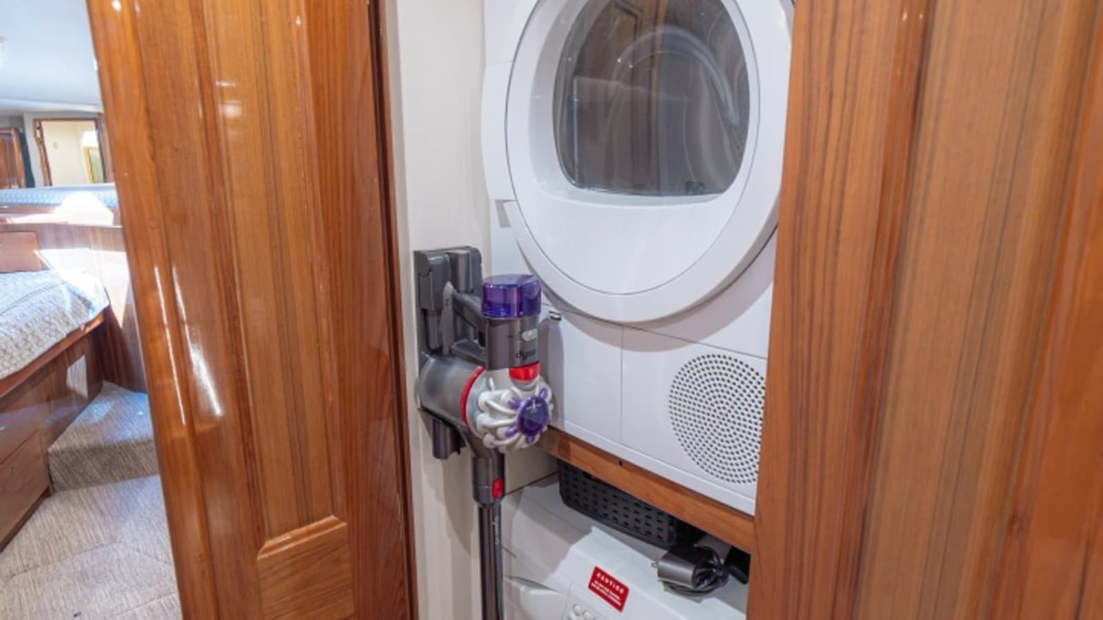 Laundry Closet with Washer/Dryer Combo
