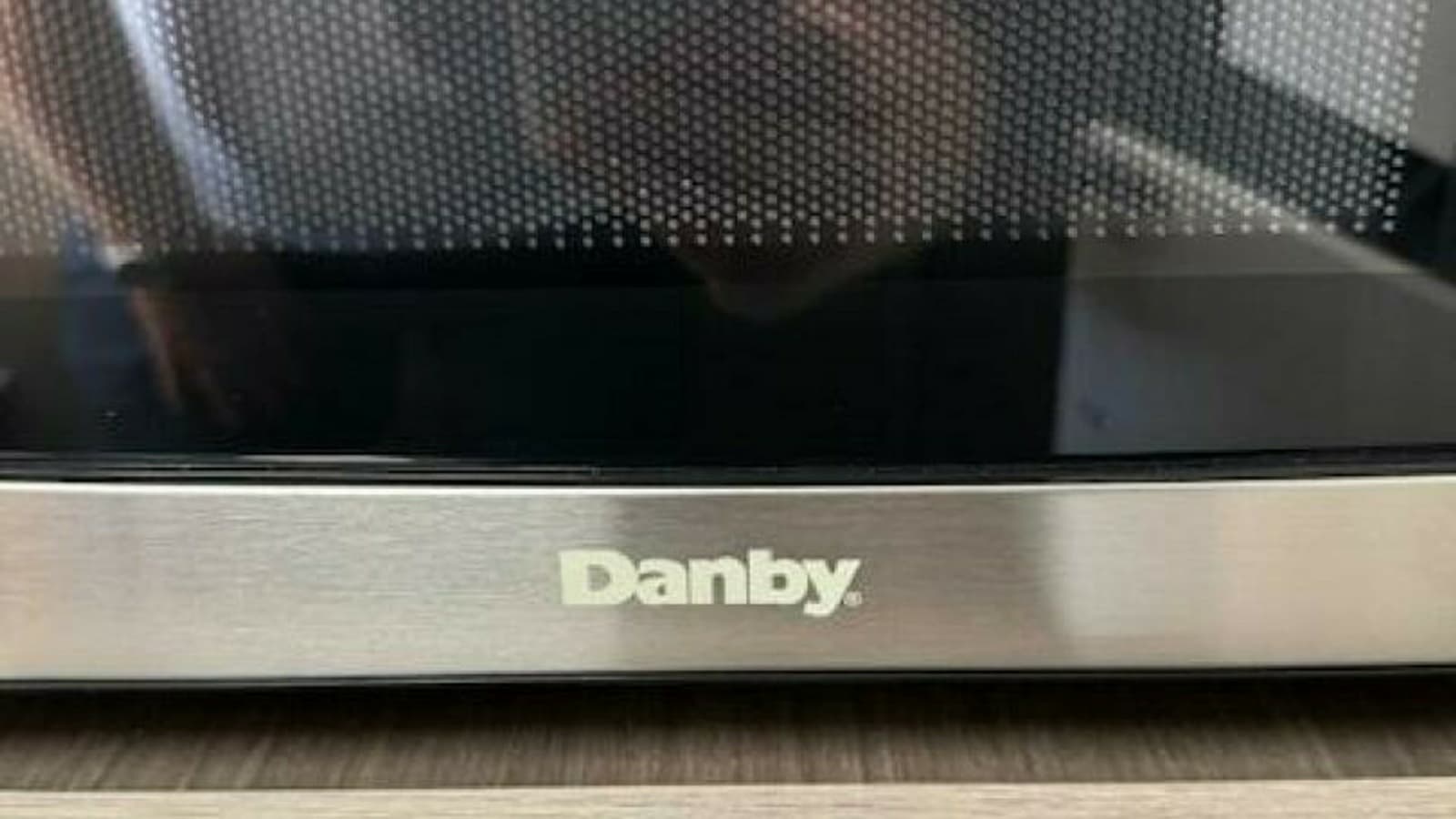 2022 Beneteau 32 Gran Turismo "FORTUNA" - Danby Galley Microwave