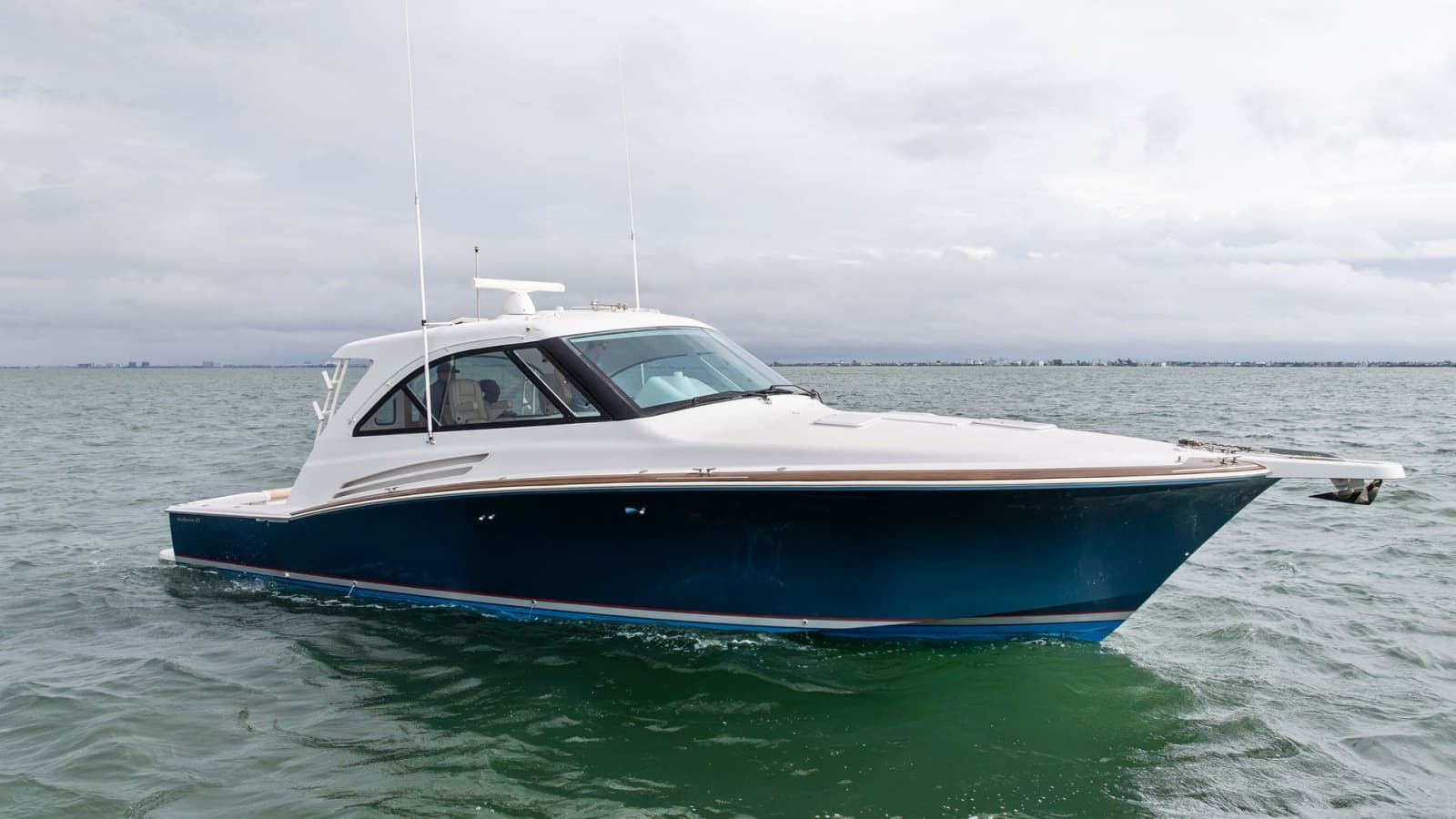 2017 Hatteras GT 45X