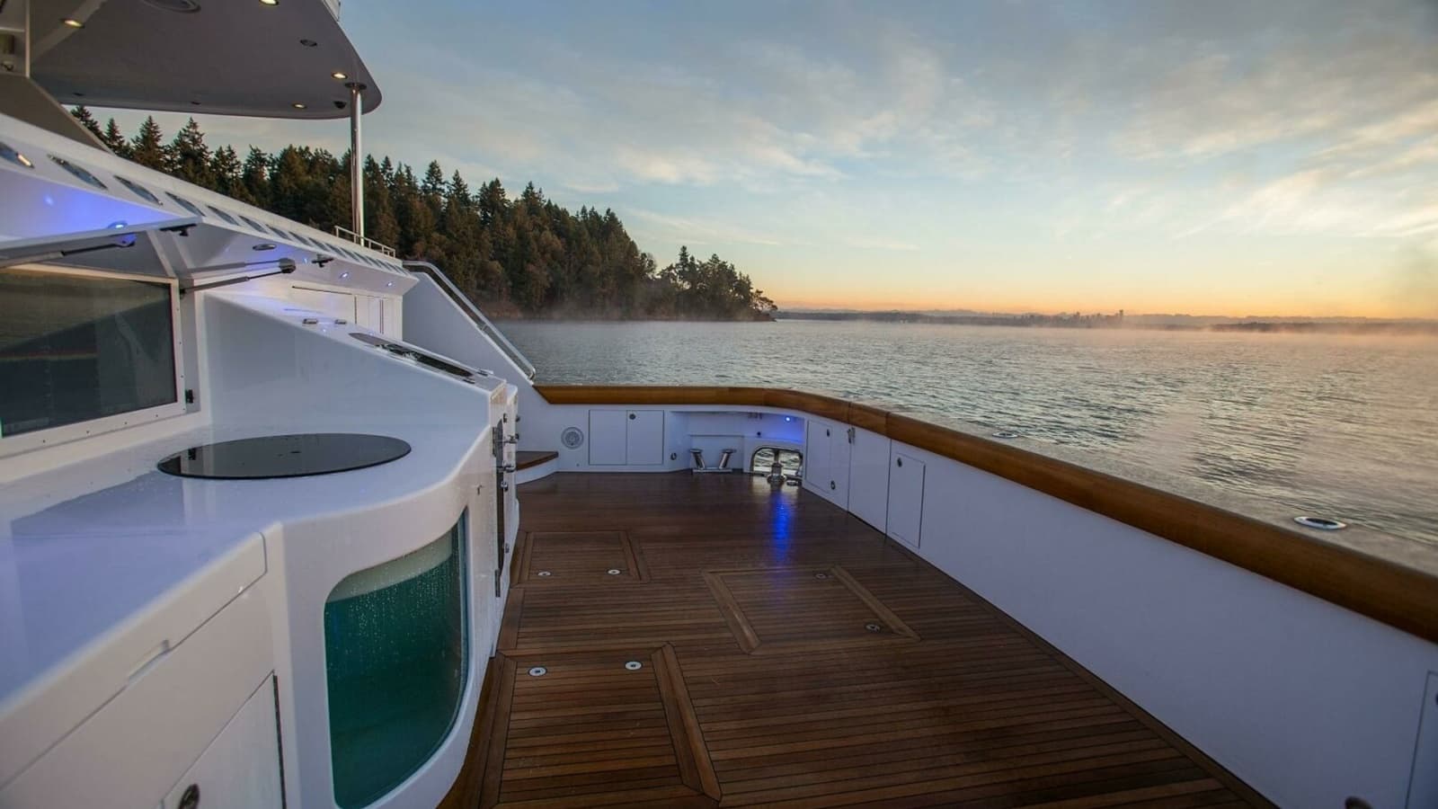 2019 Nordlund 115 Expedition Yachtfisher "Cazador" - Spacious Aft Deck