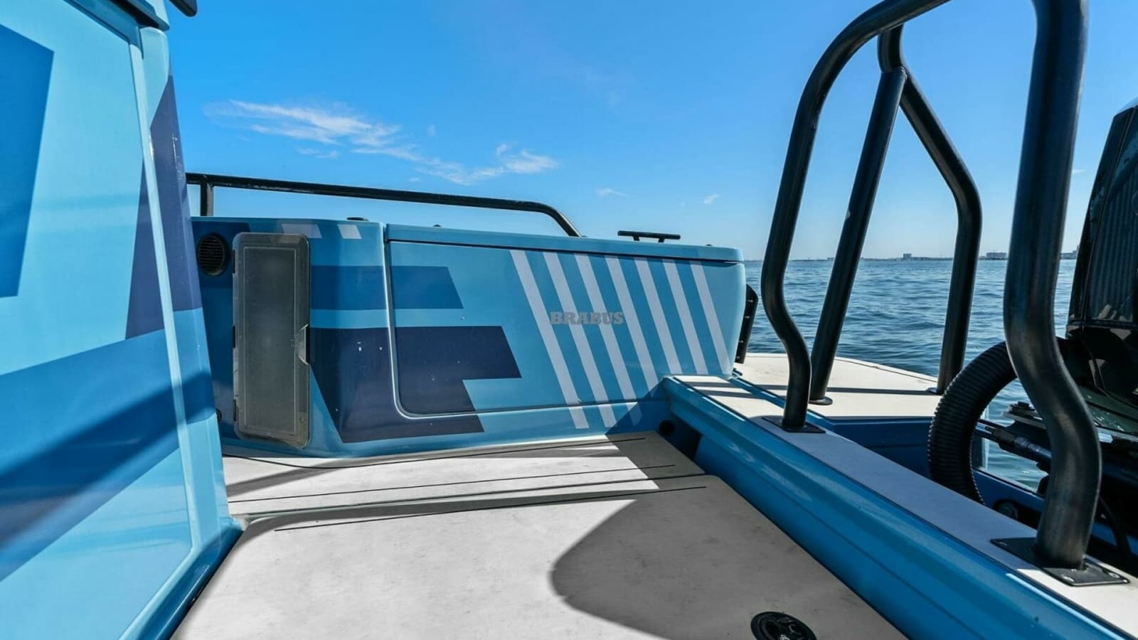 2022 Axopar Brabus Shadow 500 TT - Aft Deck